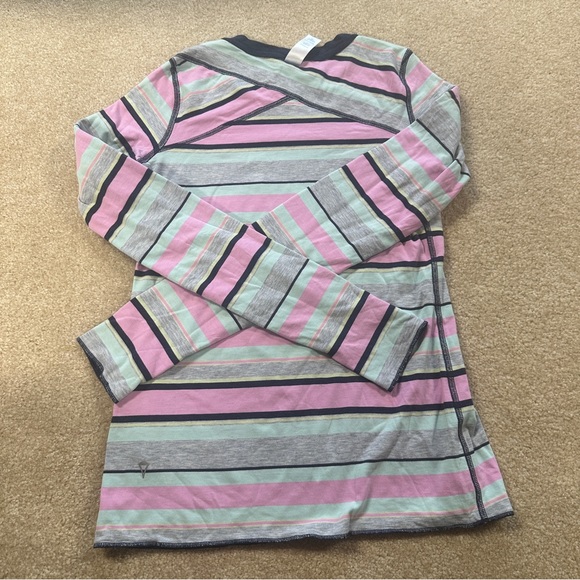 Ivivva reversible top! - Picture 4 of 6